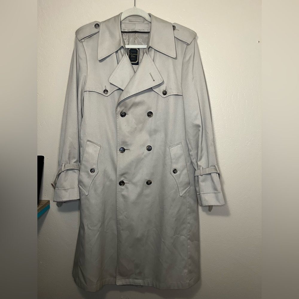 CHRISTIAN DIOR TRENCH COAT - Men's Size 40R missing belt